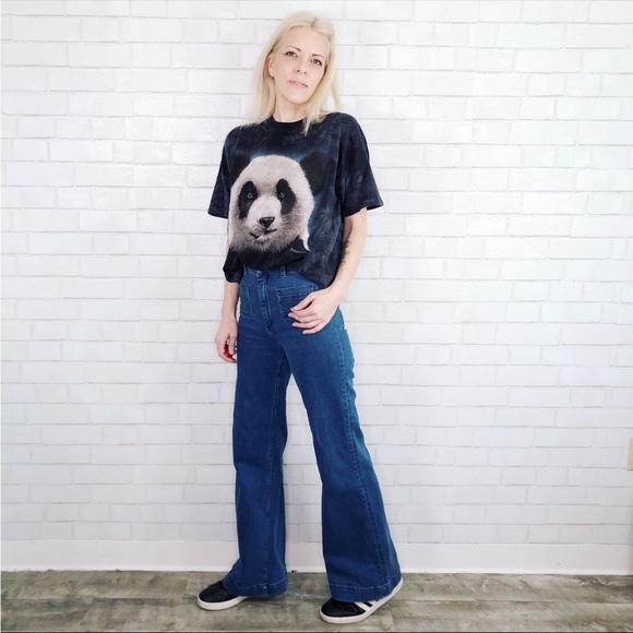 The Mountain Panda Bear 🐼 Face T-Shirt. Size Large. - Picture 2 of 15